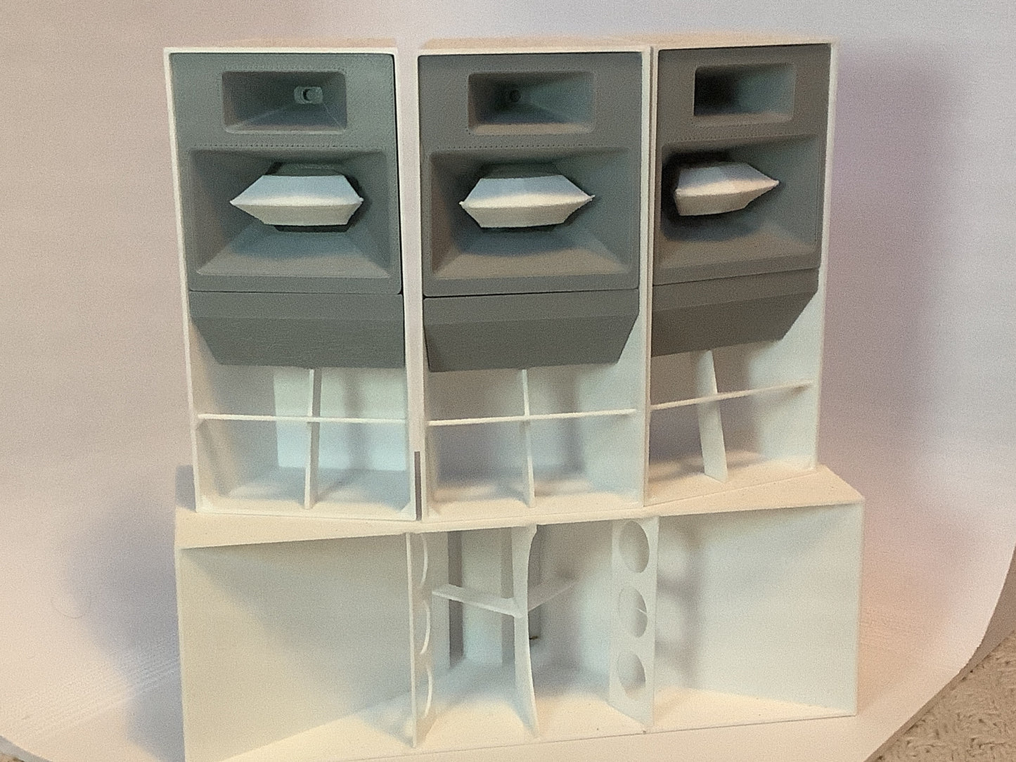White/Grey “Easy Jack” Funktion One Speaker Replica